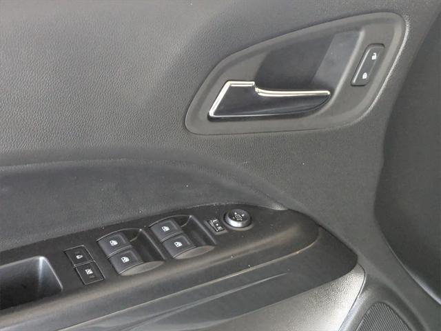 used 2022 GMC Canyon car, priced at $30,000