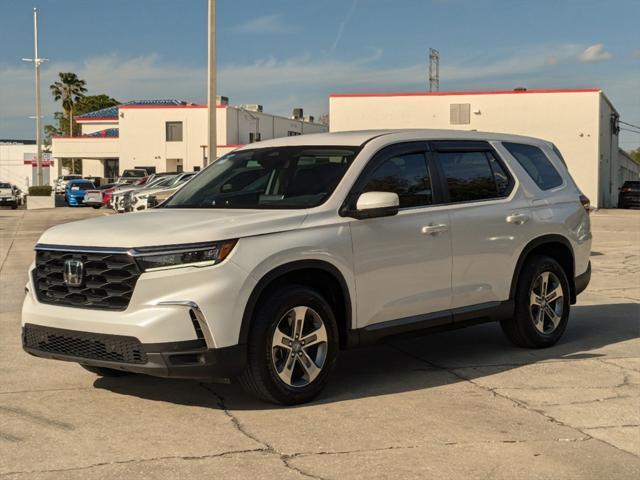 used 2023 Honda Pilot car, priced at $30,400