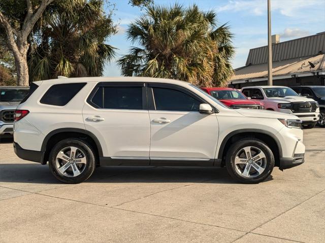 used 2023 Honda Pilot car, priced at $30,400