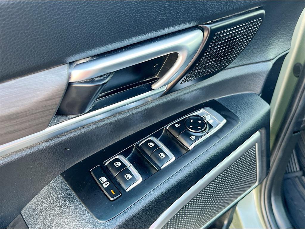 used 2024 Kia Telluride car, priced at $36,000