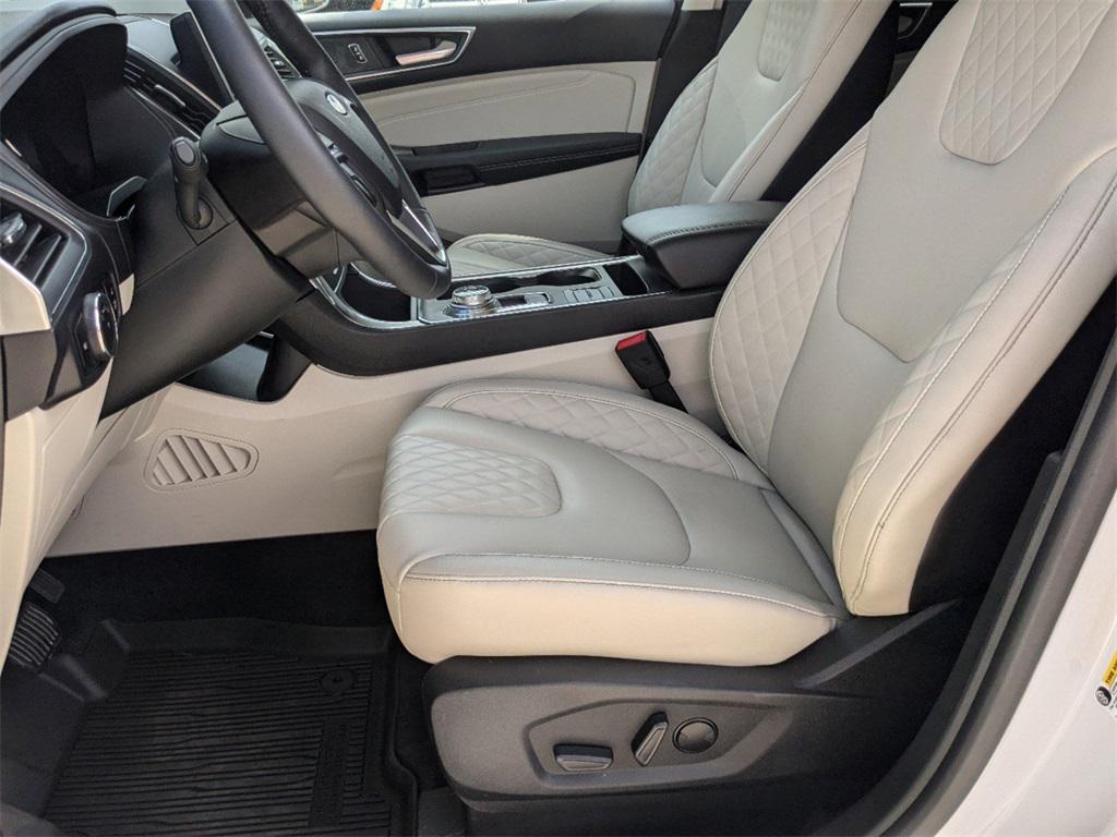 used 2024 Ford Edge car, priced at $28,500