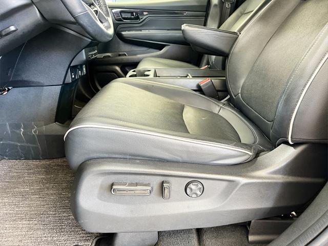 used 2023 Honda Odyssey car, priced at $33,000