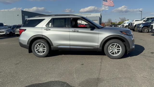 new 2025 Ford Explorer car, priced at $42,350