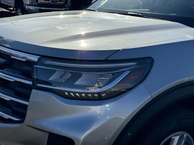 new 2025 Ford Explorer car, priced at $42,350