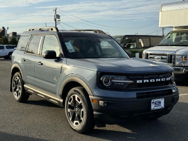 new 2024 Ford Bronco Sport car, priced at $35,935