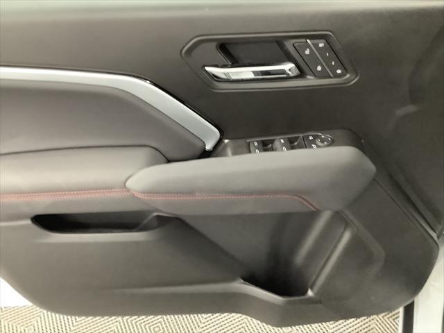 new 2025 Chevrolet Colorado car