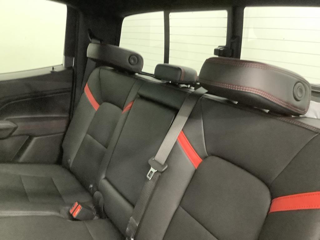 new 2025 Chevrolet Colorado car