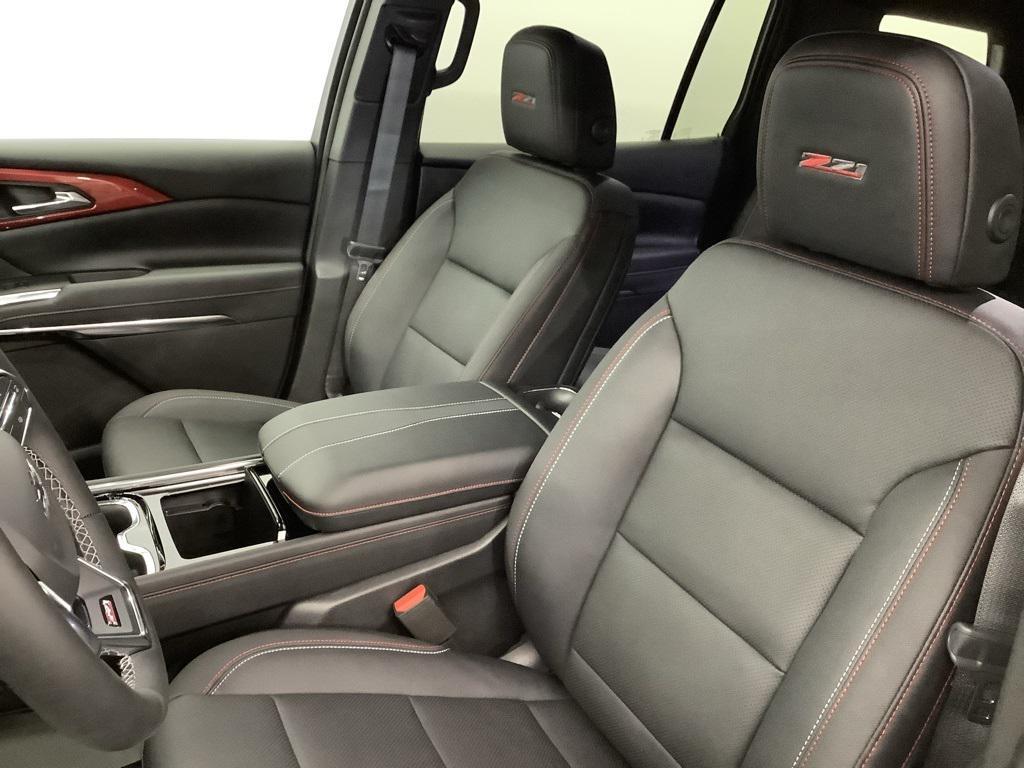 new 2026 Chevrolet Traverse car