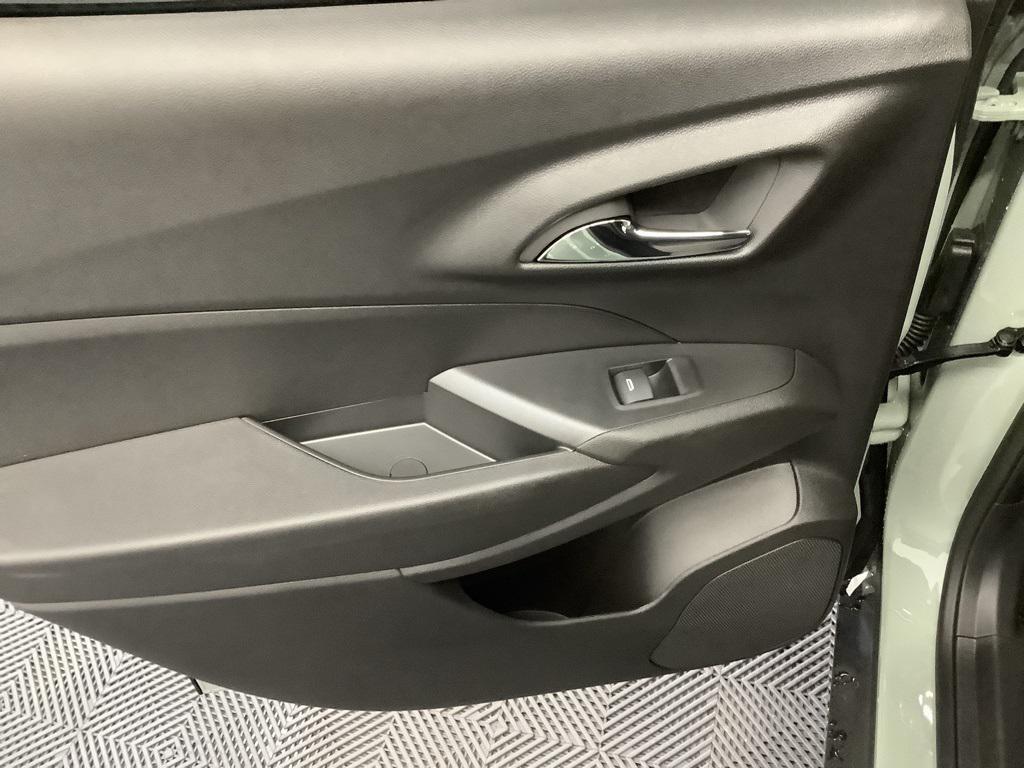 new 2026 Chevrolet Trax car