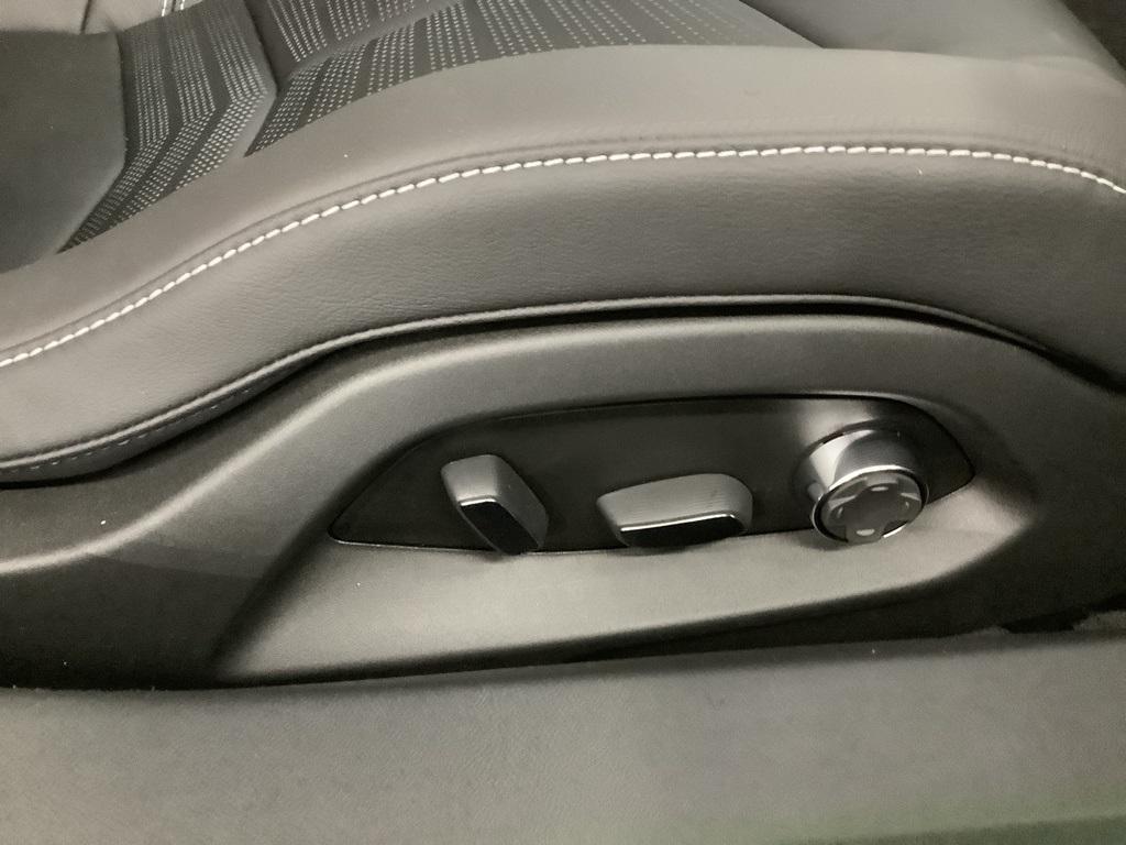 new 2026 Chevrolet Corvette car