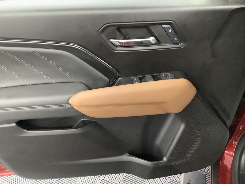 used 2024 GMC Canyon car, priced at $43,780
