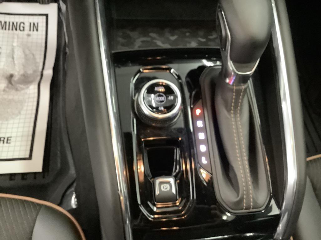 used 2024 GMC Canyon car, priced at $43,780