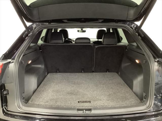 used 2020 Volkswagen Atlas Cross Sport car, priced at $24,280