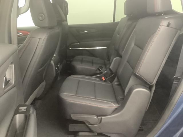 new 2025 Chevrolet Traverse car