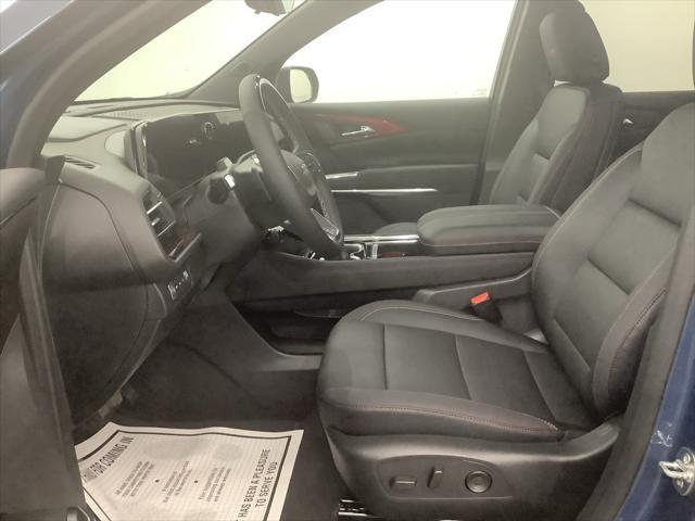new 2025 Chevrolet Traverse car