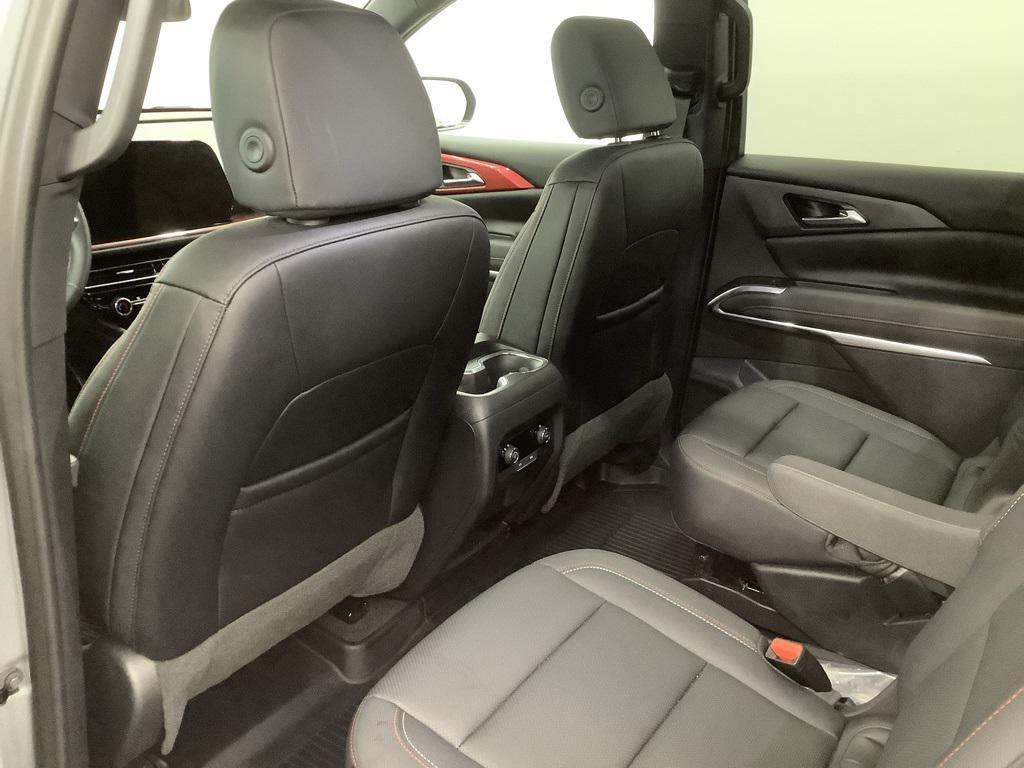 used 2024 Chevrolet Traverse car, priced at $46,380