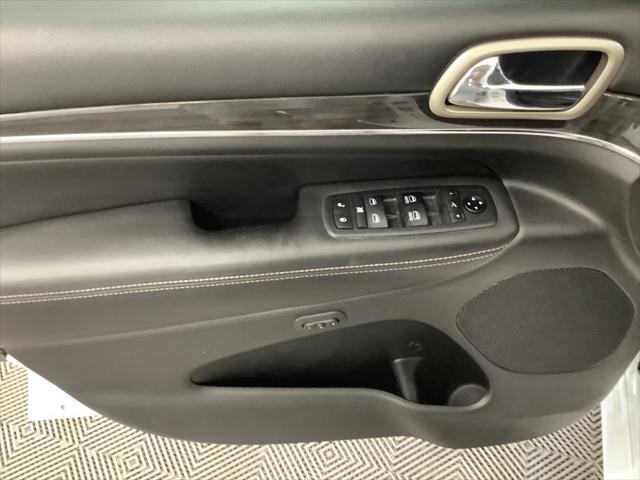 used 2016 Jeep Grand Cherokee car, priced at $15,380