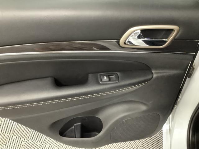 used 2016 Jeep Grand Cherokee car, priced at $15,380