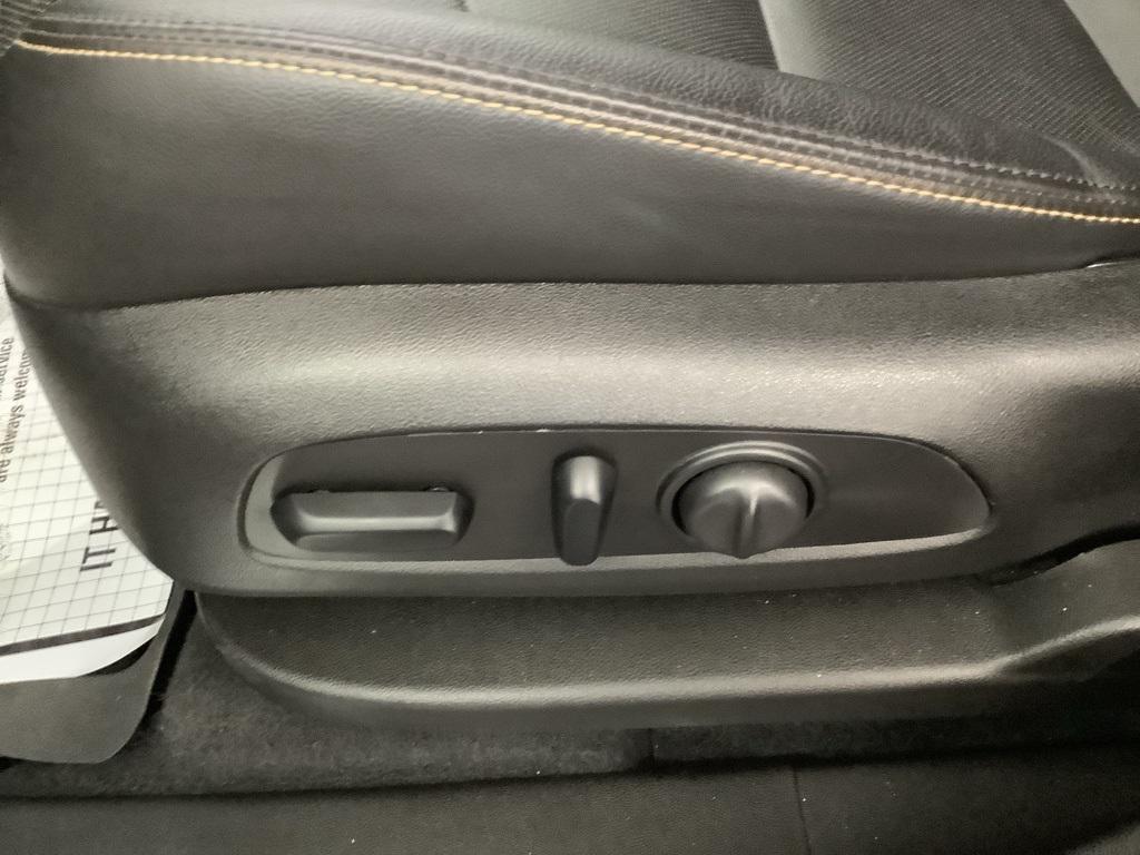 used 2021 Chevrolet Equinox car, priced at $23,380