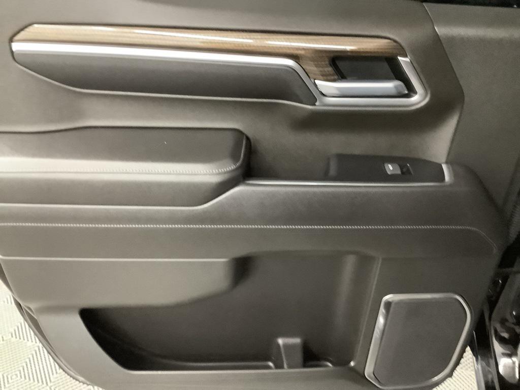 used 2022 Chevrolet Silverado 1500 car, priced at $46,880