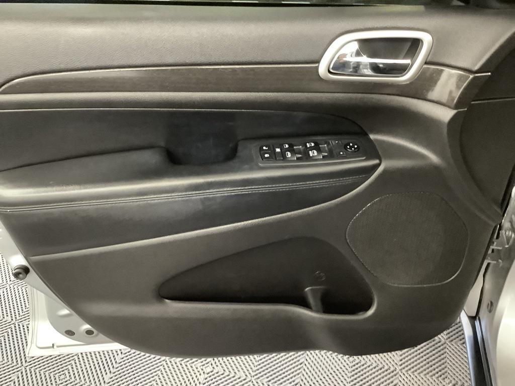 used 2018 Jeep Grand Cherokee car, priced at $15,480