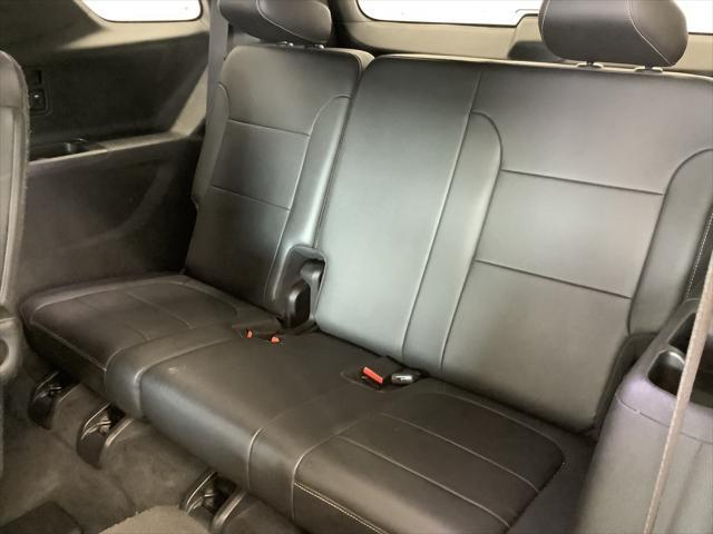 used 2022 Chevrolet Traverse car, priced at $29,980