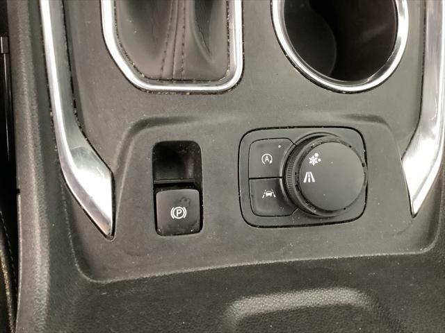 used 2022 Chevrolet Traverse car, priced at $29,980