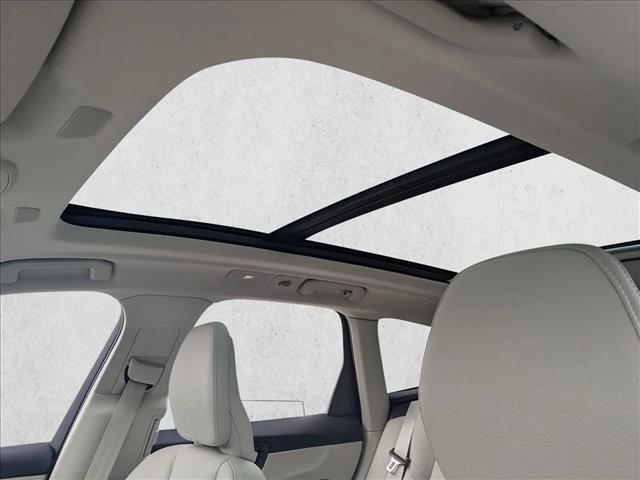 used 2022 Volvo XC60 car, priced at $27,888