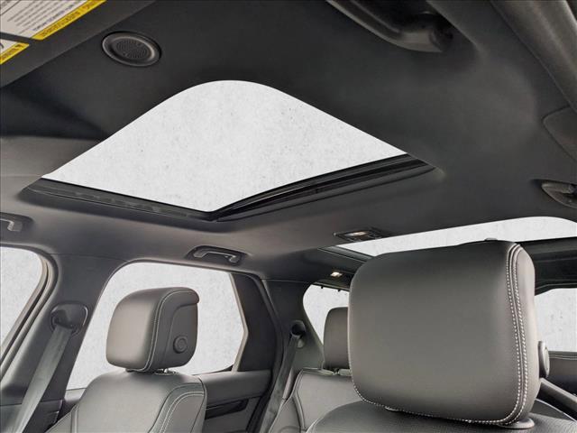 new 2025 Land Rover Discovery car, priced at $67,373