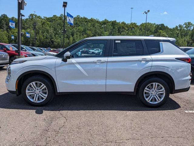 new 2024 Mitsubishi Outlander car, priced at $30,252