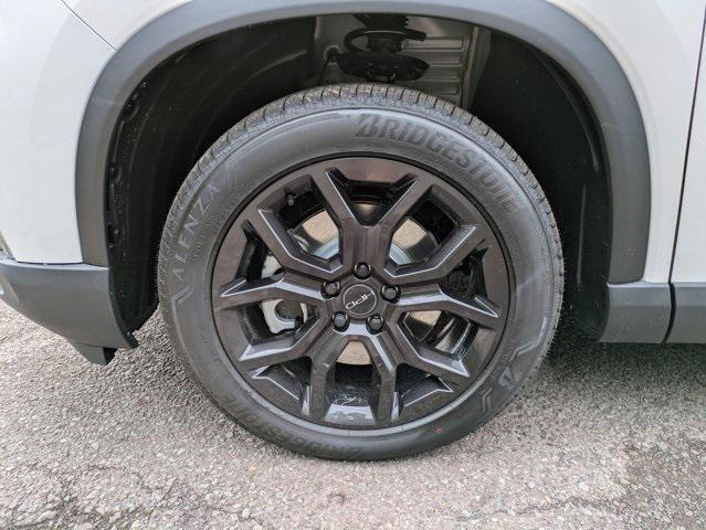 new 2025 Honda Pilot car, priced at $49,121