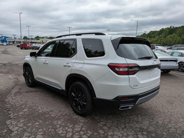 new 2025 Honda Pilot car, priced at $49,121