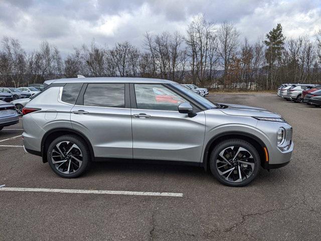 new 2024 Mitsubishi Outlander car, priced at $32,782