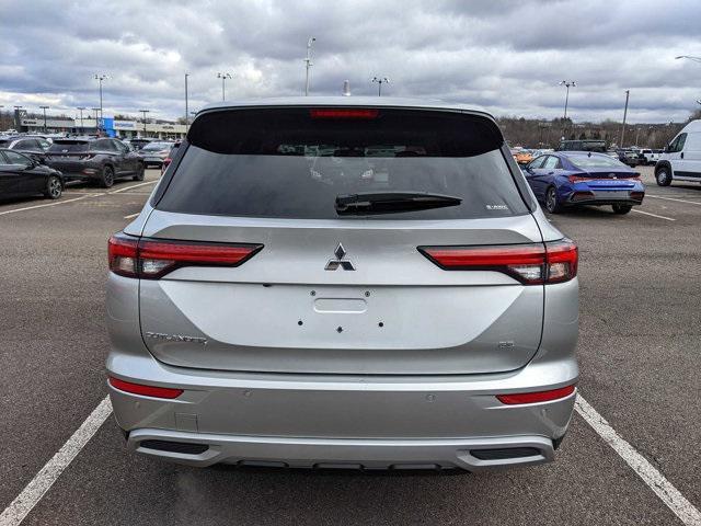 new 2024 Mitsubishi Outlander car, priced at $32,782