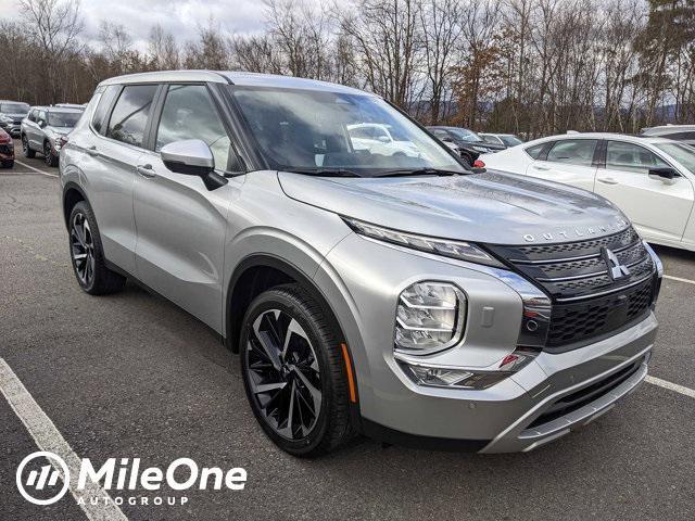 new 2024 Mitsubishi Outlander car, priced at $33,043