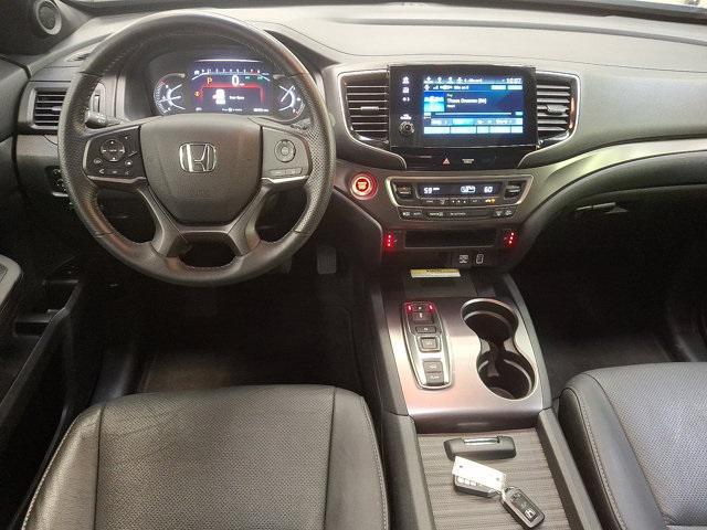 used 2022 Honda Passport car, priced at $31,900