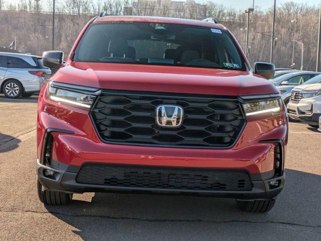 new 2025 Honda Pilot car, priced at $44,955