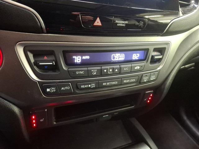 used 2022 Honda Pilot car, priced at $29,100