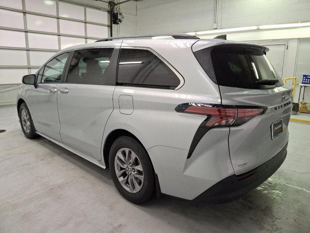 used 2022 Toyota Sienna car, priced at $43,500