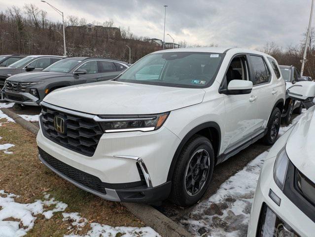 new 2025 Honda Pilot car, priced at $49,980