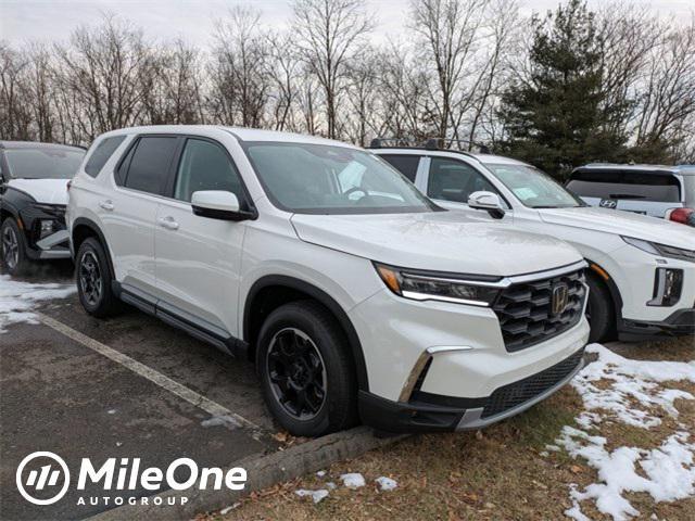 new 2025 Honda Pilot car, priced at $49,980