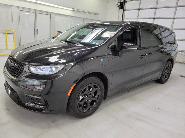 used 2023 Chrysler Pacifica Hybrid car, priced at $40,600