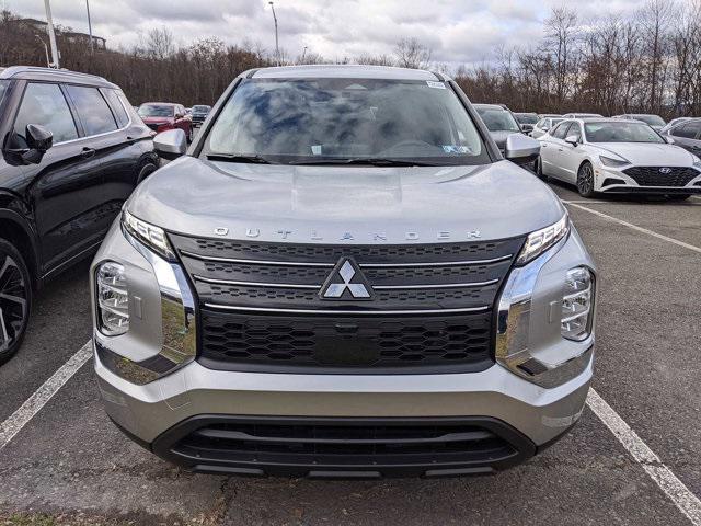 new 2024 Mitsubishi Outlander car, priced at $29,668