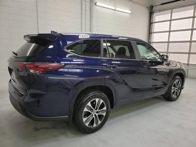 used 2024 Toyota Highlander car, priced at $42,800