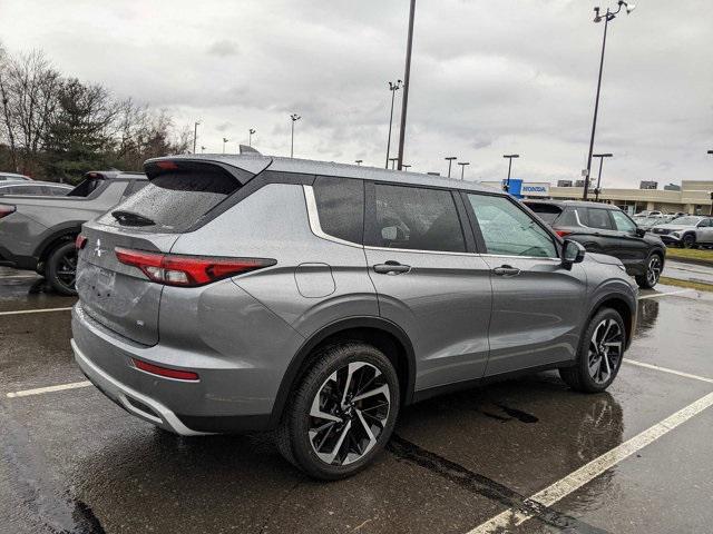 new 2024 Mitsubishi Outlander car, priced at $33,043