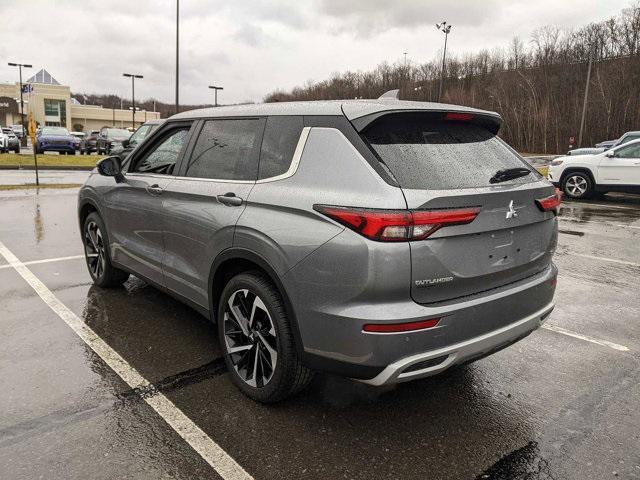 new 2024 Mitsubishi Outlander car, priced at $33,043