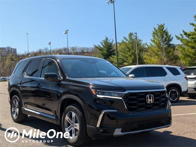 new 2025 Honda Pilot car, priced at $47,050