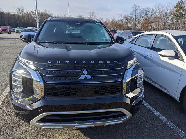 new 2024 Mitsubishi Outlander car, priced at $33,845