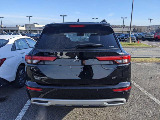 new 2024 Mitsubishi Outlander car, priced at $33,845