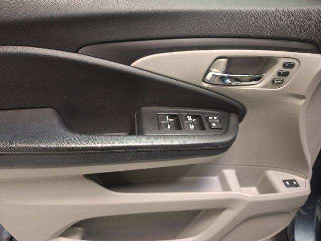 used 2022 Honda Pilot car, priced at $29,800